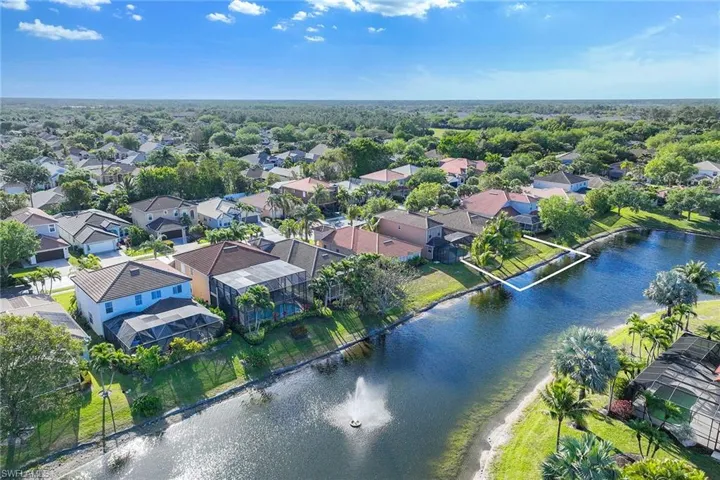 8355  Laurel Lakes  BLVD, Naples, FL 34119