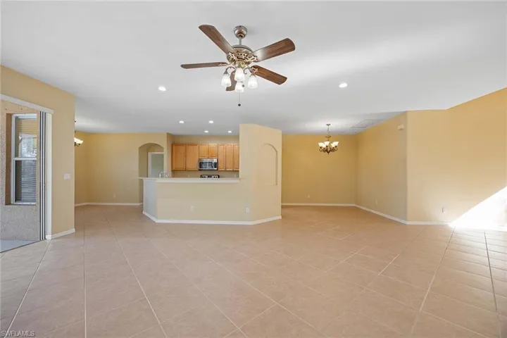 8355  Laurel Lakes  BLVD, Naples, FL 34119