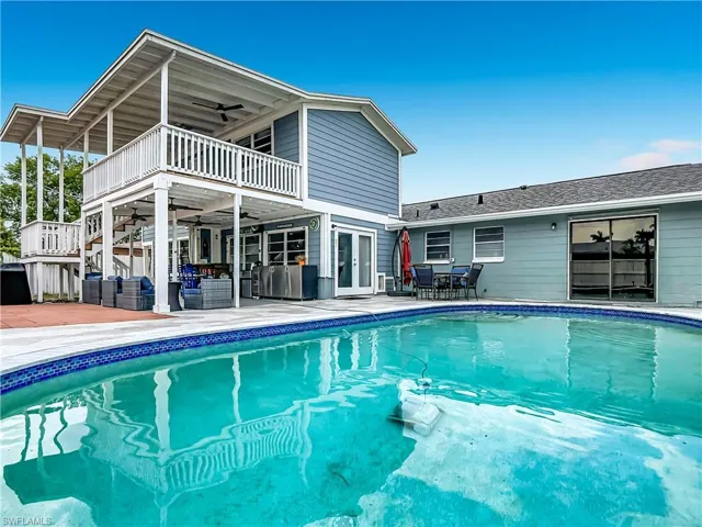2212 Crystal Dr, Fort Myers, Florida 33907
