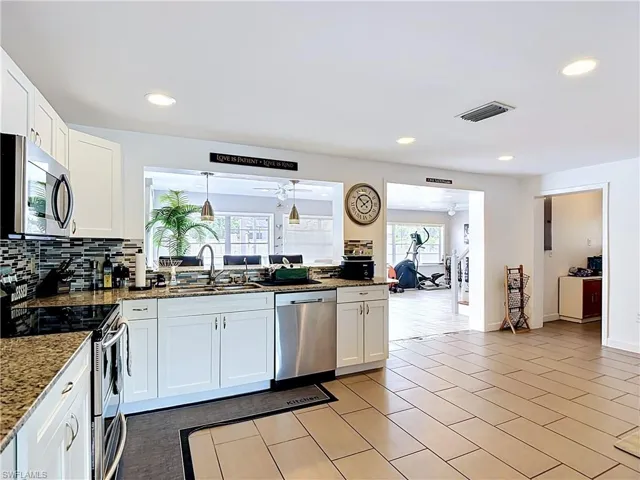 2212 Crystal Dr, Fort Myers, Florida 33907