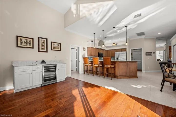 Dry bar area between kitchen and family room