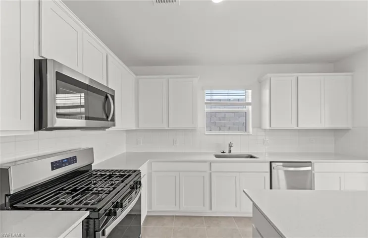 Photos are of similar Millrun home. Homes may vary.