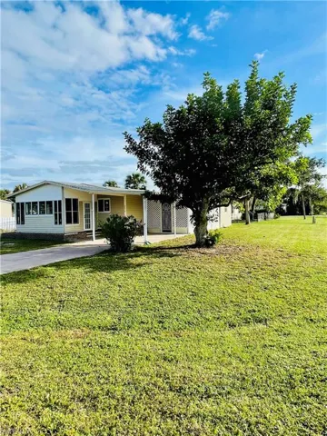 2470  Farrance  CT, North Fort Myers, FL 33917