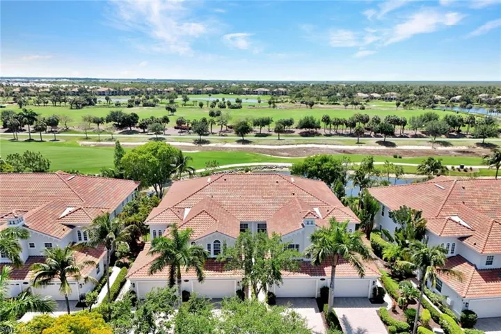 9038  Cascada  WAY, Naples, FL 34114