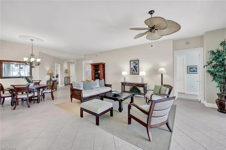 9038  Cascada  WAY, Naples, FL 34114