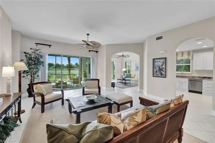 9038  Cascada  WAY, Naples, FL 34114
