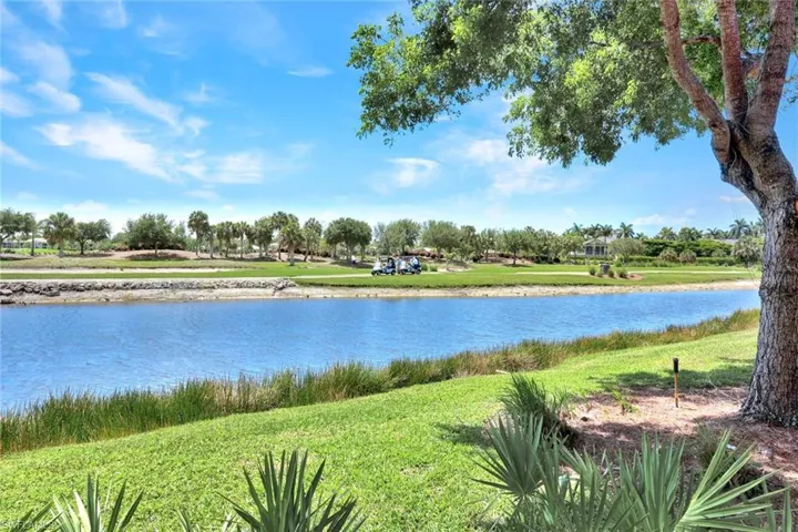 9038  Cascada  WAY, Naples, FL 34114