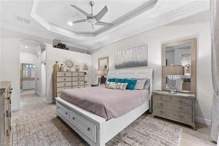 7832  Clemson  ST, Naples, FL 34104