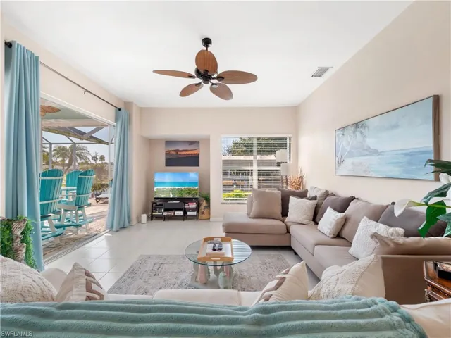 5222 Nautilus Dr, Cape Coral, Florida 33904
