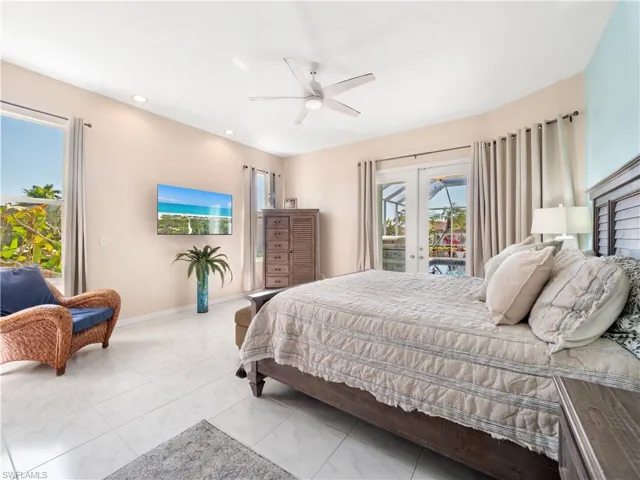 5222 Nautilus Dr, Cape Coral, Florida 33904