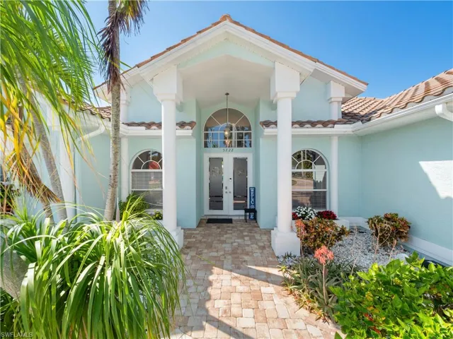 5222 Nautilus Dr, Cape Coral, Florida 33904