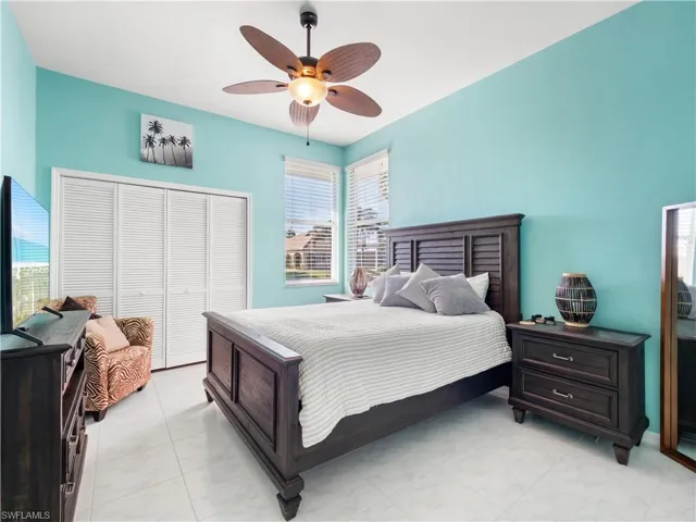 5222 Nautilus Dr, Cape Coral, Florida 33904