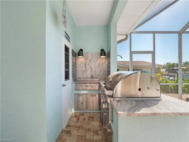5222 Nautilus Dr, Cape Coral, Florida 33904