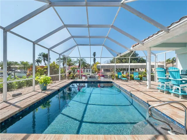5222 Nautilus Dr, Cape Coral, Florida 33904