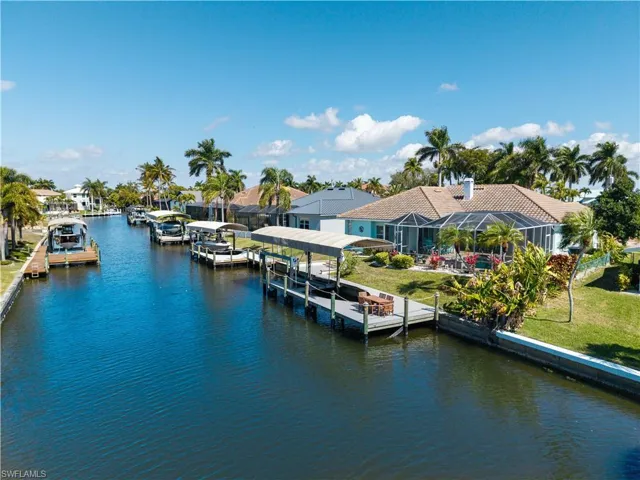 5222 Nautilus Dr, Cape Coral, Florida 33904
