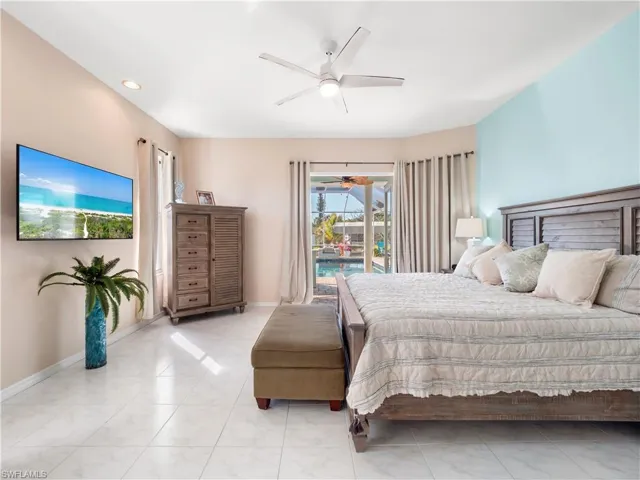 5222 Nautilus Dr, Cape Coral, Florida 33904