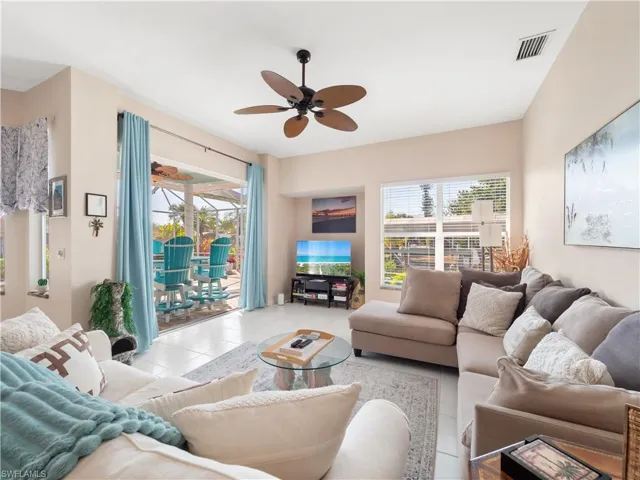 5222 Nautilus Dr, Cape Coral, Florida 33904