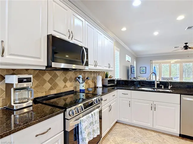 3548 Via Athena, North Fort Myers, Florida 33917