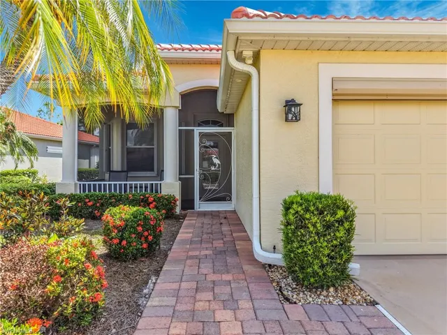 3548 Via Athena, North Fort Myers, Florida 33917