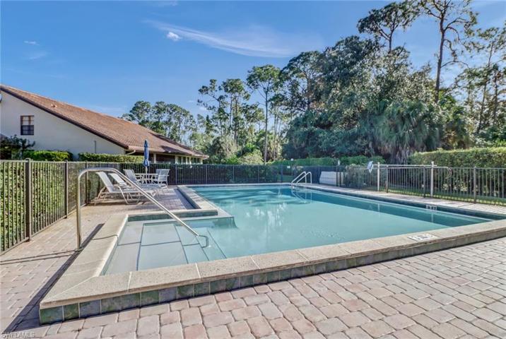 Villas At Kings Lake Pool