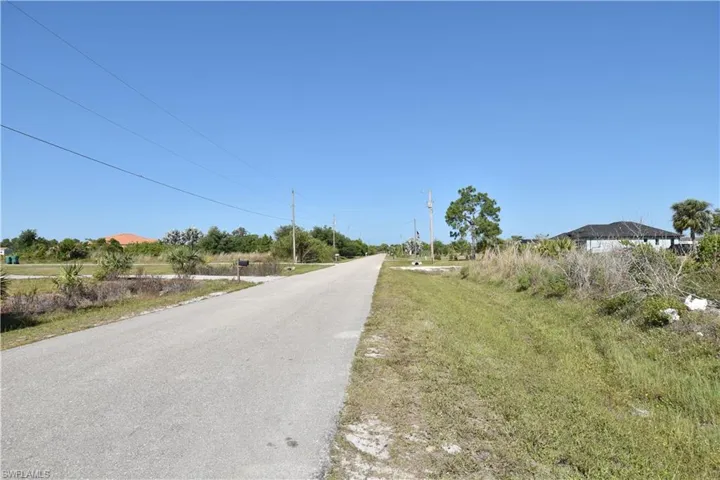 Street View towards 40th Street NE.