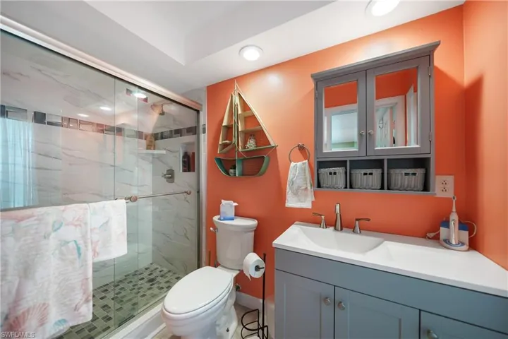 Master bath with walk in shower - and pool access