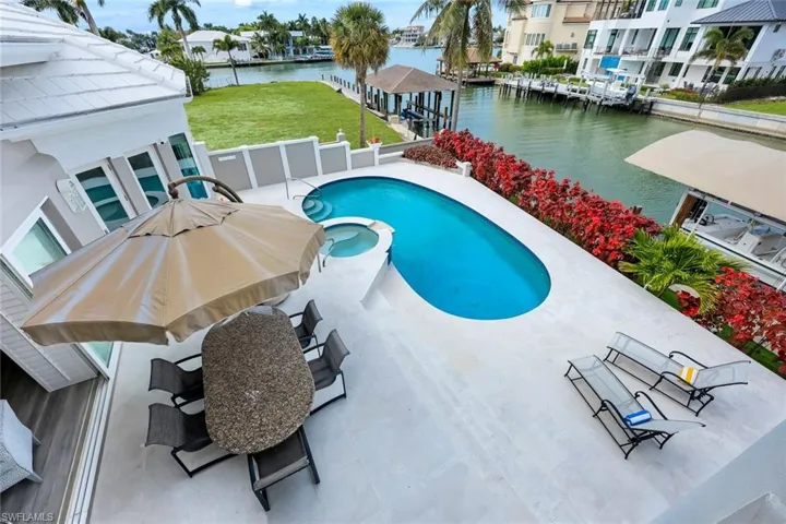 375 Germain Ave, Naples, Florida 34108