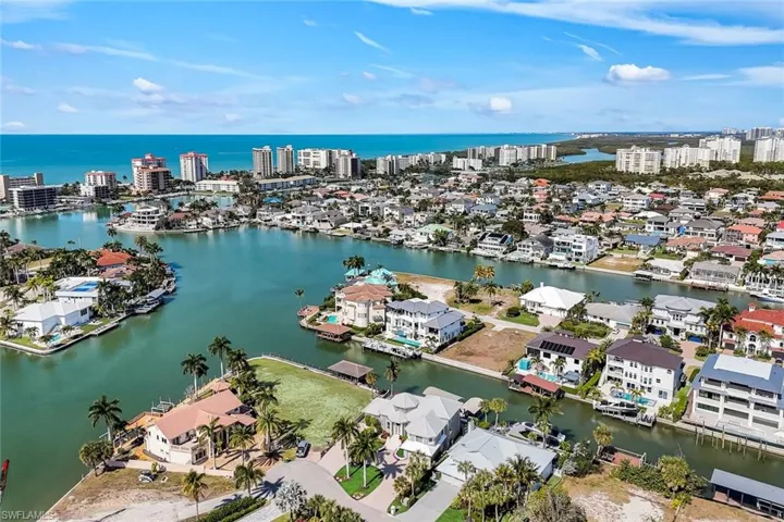 375 Germain Ave, Naples, Florida 34108