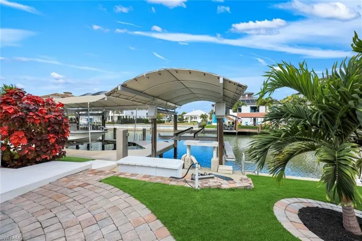 375 Germain Ave, Naples, Florida 34108