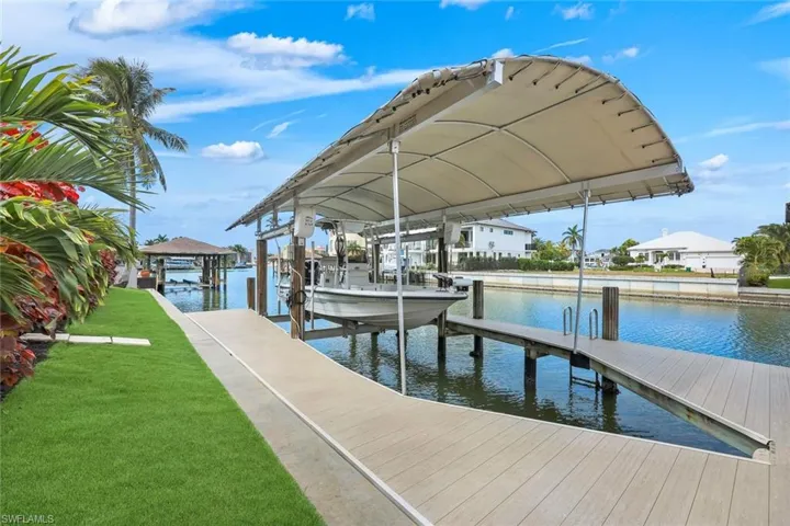 375 Germain Ave, Naples, Florida 34108