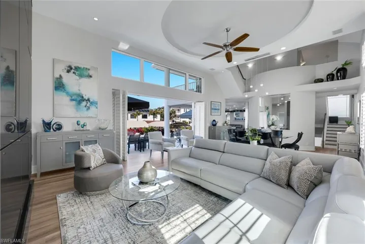 375 Germain Ave, Naples, Florida 34108