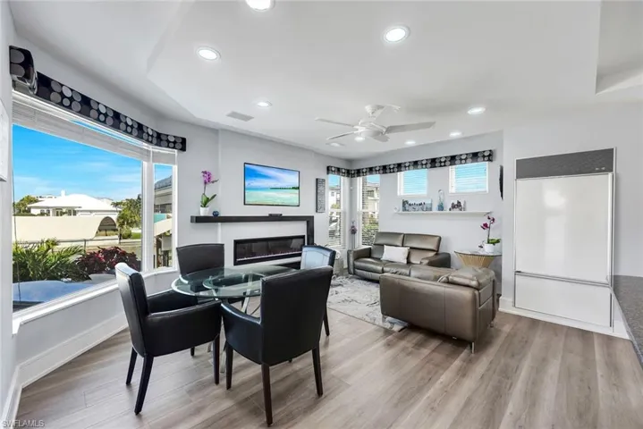 375 Germain Ave, Naples, Florida 34108