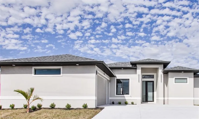 1115 NE 4th  PL, Cape Coral, FL 33909