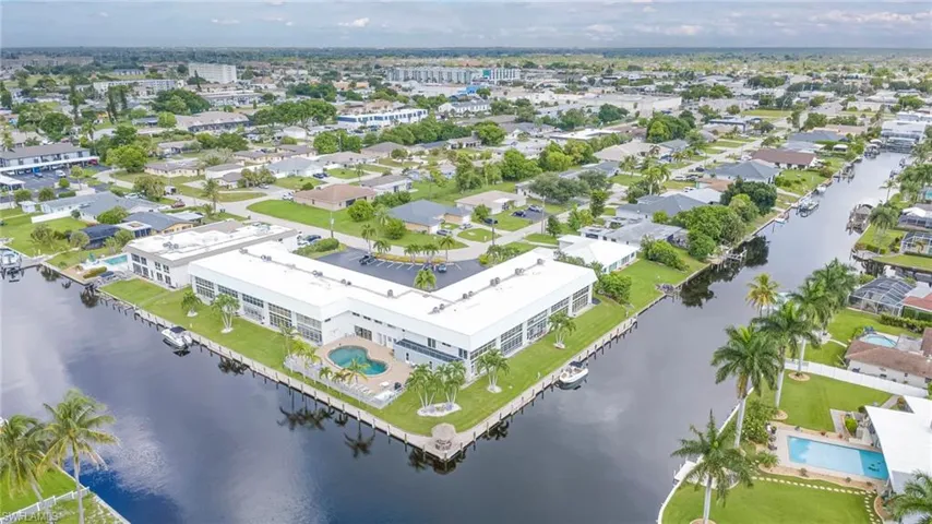 4940 Vincennes St 204, Cape Coral, Florida 33904