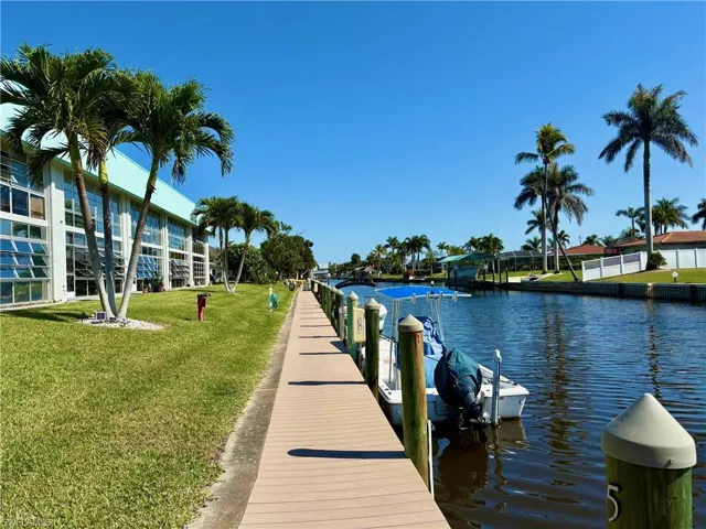 4940 Vincennes St 204, Cape Coral, Florida 33904