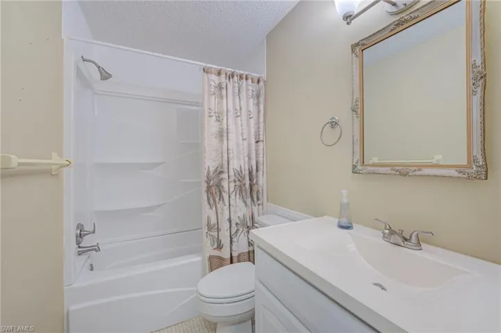 4940 Vincennes St 204, Cape Coral, Florida 33904
