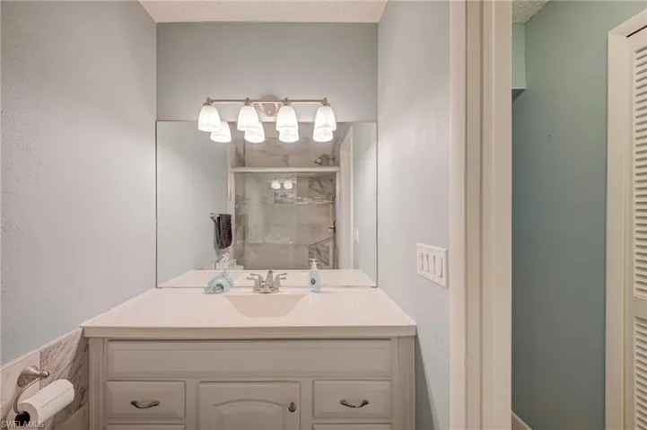 4940 Vincennes St 204, Cape Coral, Florida 33904