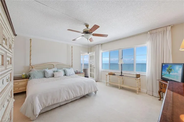 3443  Gulf Shore N BLVD, Naples, FL 34103