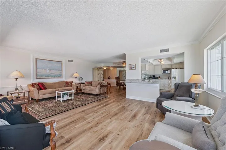 3443  Gulf Shore N BLVD, Naples, FL 34103