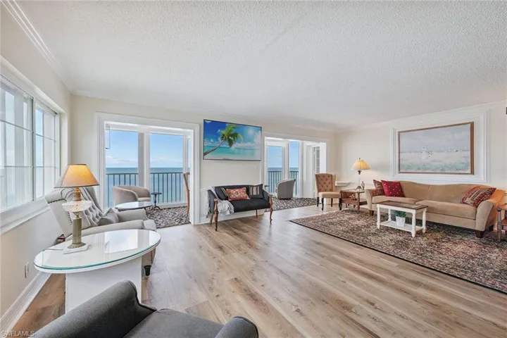 3443  Gulf Shore N BLVD, Naples, FL 34103