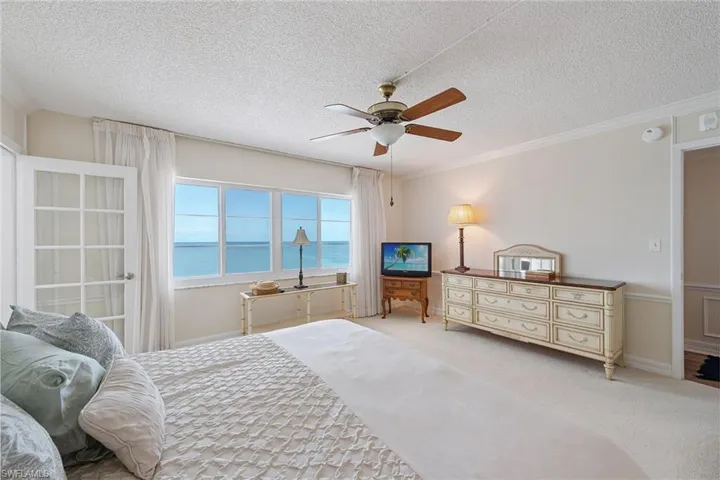 3443  Gulf Shore N BLVD, Naples, FL 34103