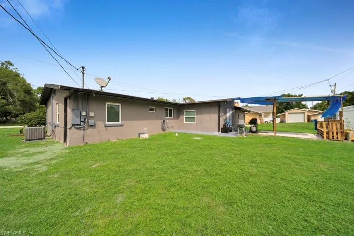 1313 Old Bridge Rd, North Fort Myers, Florida 33917