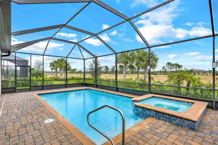 Wildlife sightings and amazing bird watching from this outdoor space.