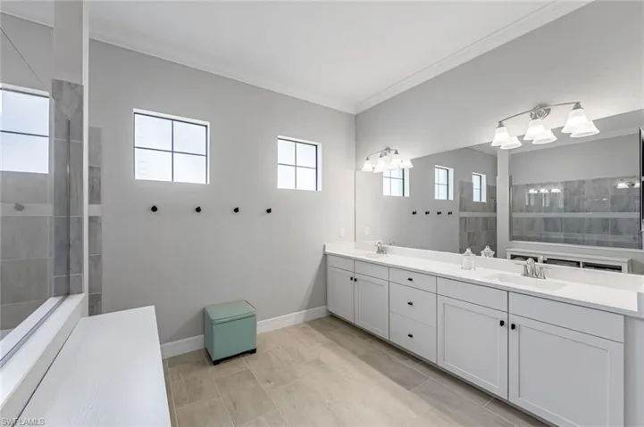 Master Bathroom with double vanities and brand new quartz countertops!