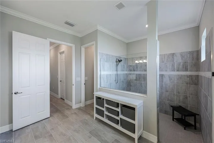 Owners Suite LARGE walk-in Shower!