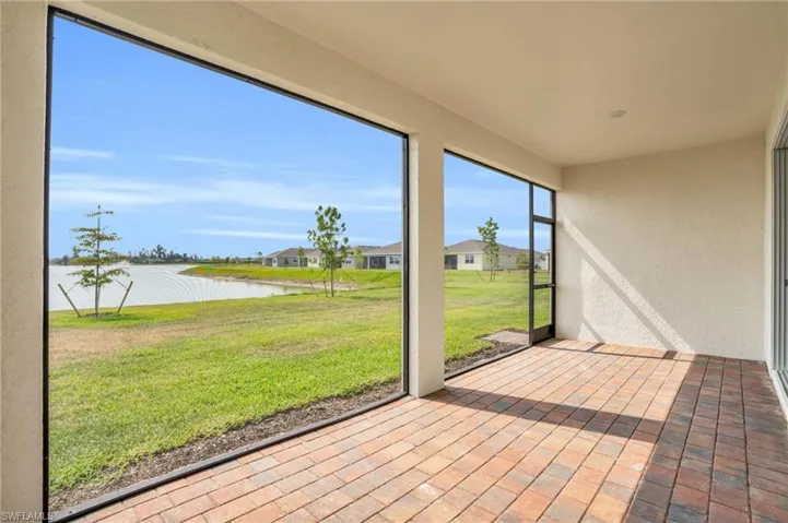 615 Parkshore Lake Ave, Cape Coral Fl 33993
