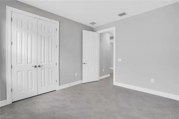 615 Parkshore Lake Ave, Cape Coral Fl 33993