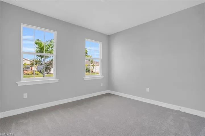 615 Parkshore Lake Ave, Cape Coral Fl 33993