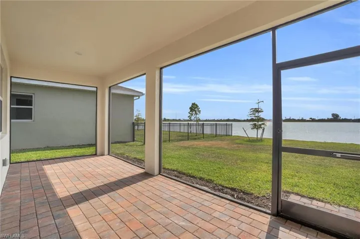 615 Parkshore Lake Ave, Cape Coral Fl 33993