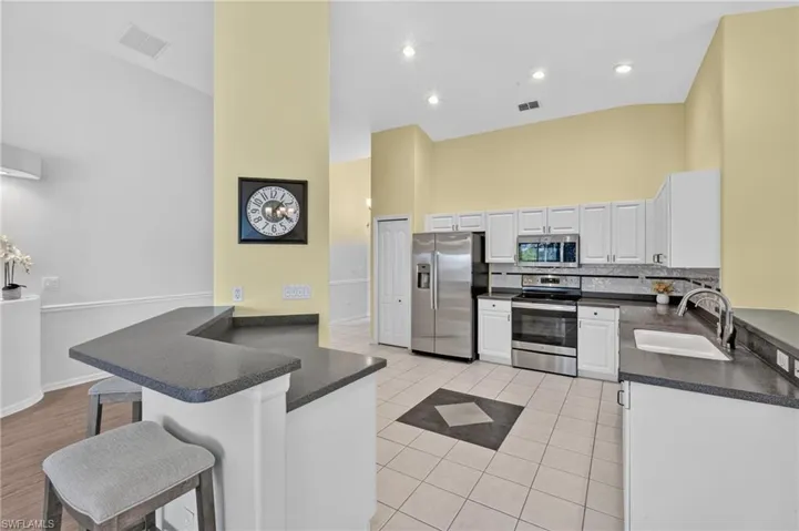 Spacious kitchen for cooking, baking and entertaining!